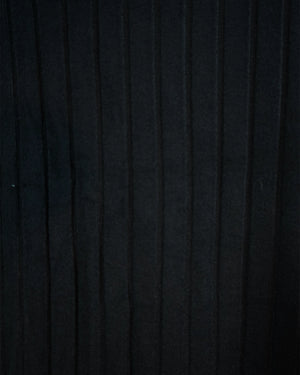 BeboNLolo Black  ribbed co-ord set with oversized half-sleeve top and matching shorts – Closeup View