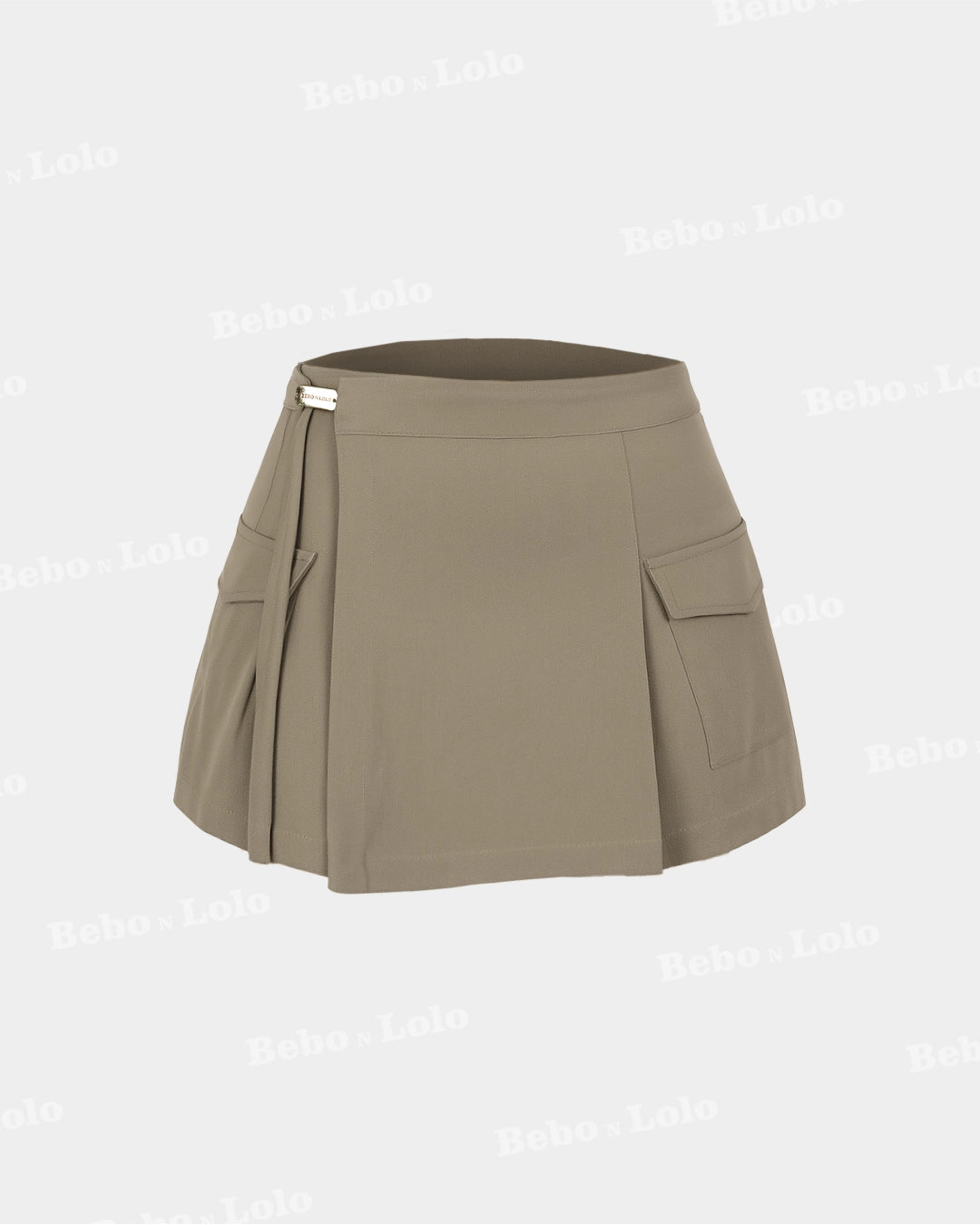 BeboNLolo khaki pleated mini skirt with side flap pockets and buckle detail – Front View